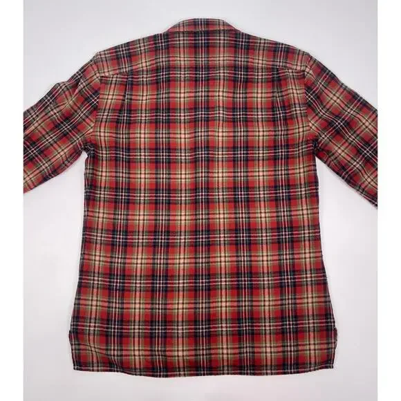 Vince Men’s Red Plaid Cotton Flannel Button Up Shirt Size Small - Picture 6 of 9
